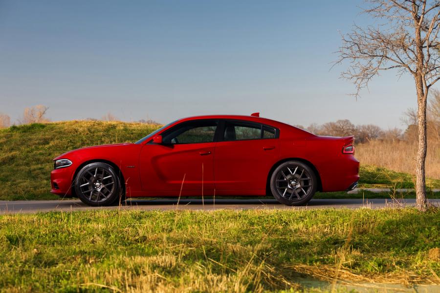  Dodge Charger R/T 2015 года  (фото 29 из 61)